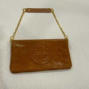 Tory Burch | Bombe Reva Clutch in Tan/Brown